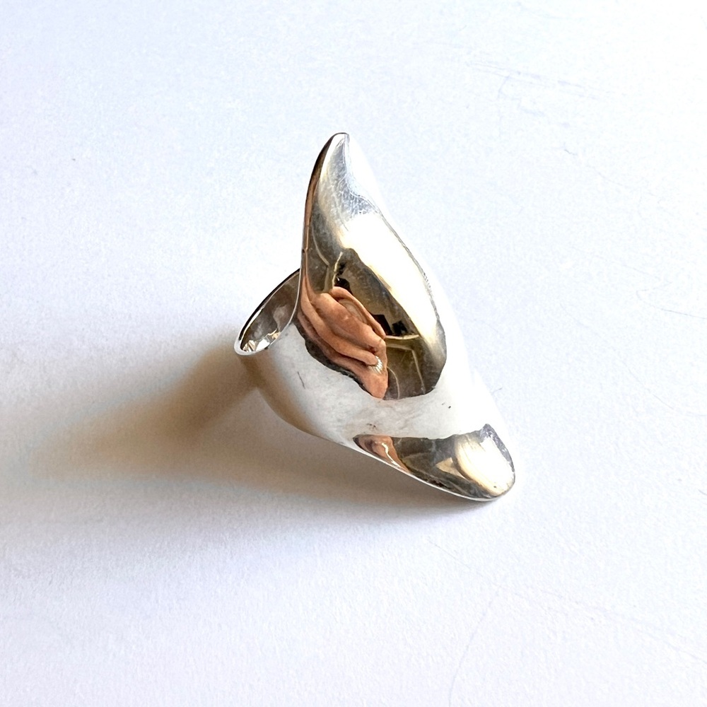 Vintage large Sterling Silver Women's Ring size 7 3/4